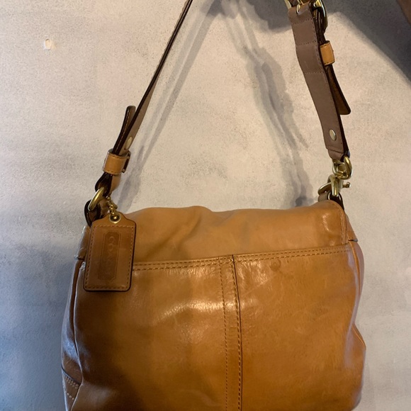 Tan colored  soft leatherCoach purse - Picture 3 of 5